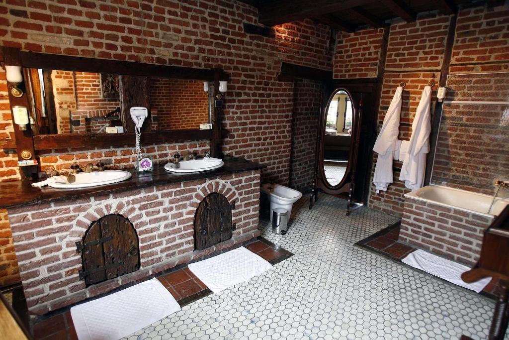 Auberge Du Bon Fermier Valenciennes Rum bild
