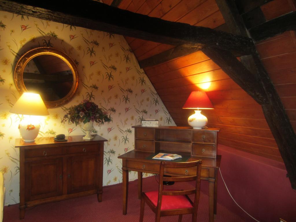 Auberge Du Bon Fermier Valenciennes Exteriör bild