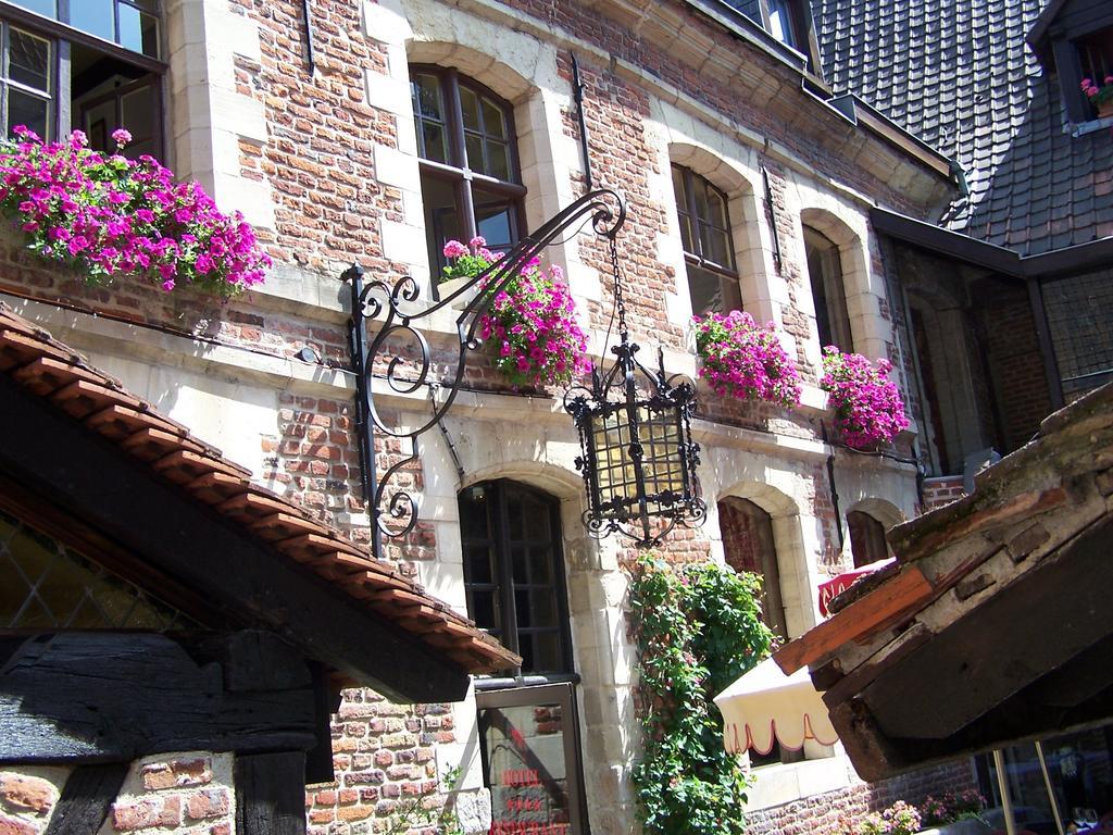 Auberge Du Bon Fermier Valenciennes Exteriör bild